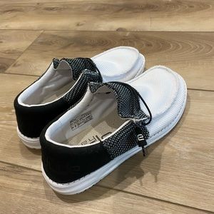 Brand new Mens Hey Dudes